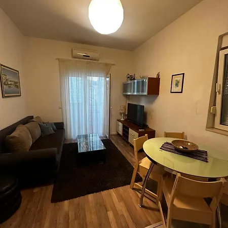 Leona Apartment Trogir